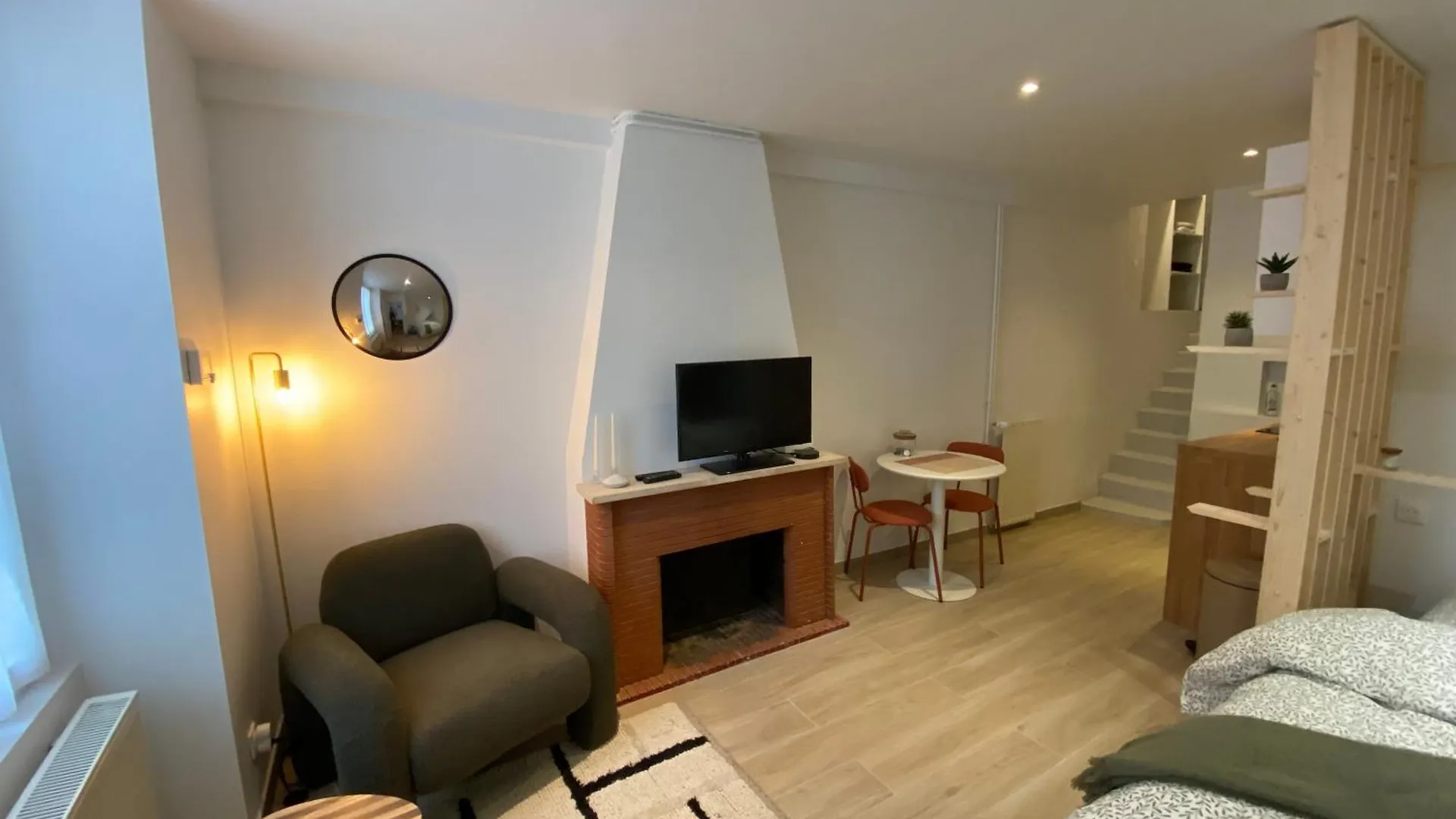 Apartment Logement Renove Proche De La Gare Rer Tgv Massy