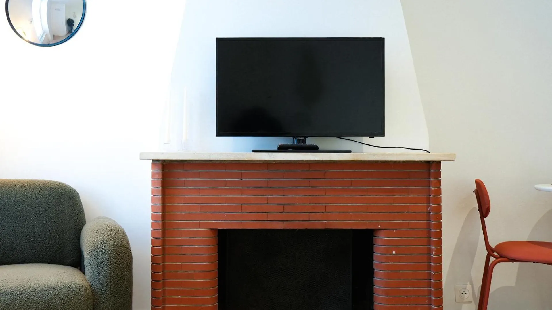 Logement Renove Proche De La Gare Rer Tgv Massy  Massy (Essonne)